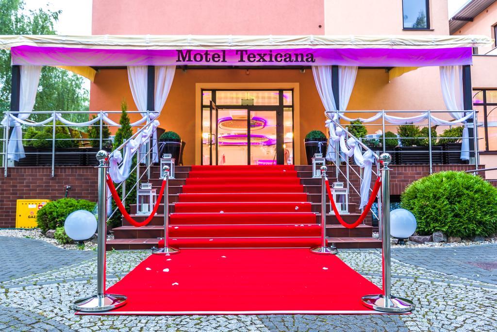 Hotel Texicana Sulechów Esterno foto